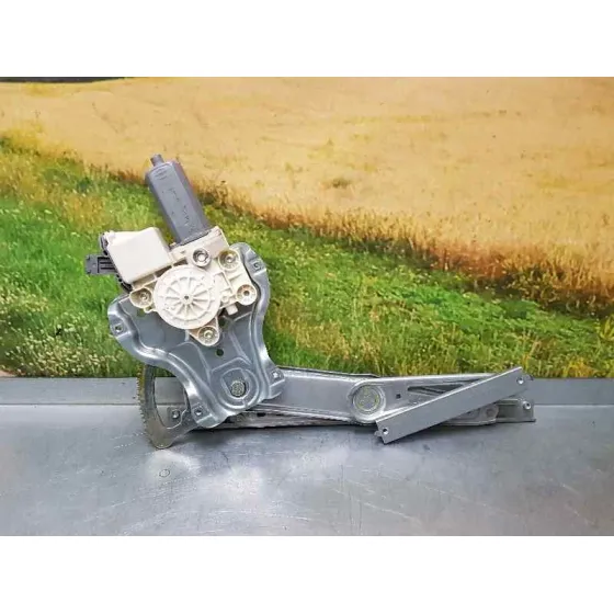 Elevalunas Delantero Derecho para Toyota Avensis Berlina (T25)