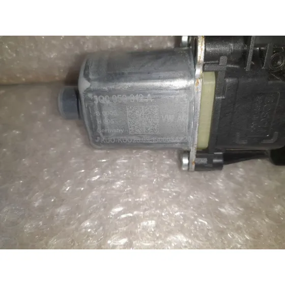 Motor Elevalunas Trasero Derecho para Seat Leon St (5F8)