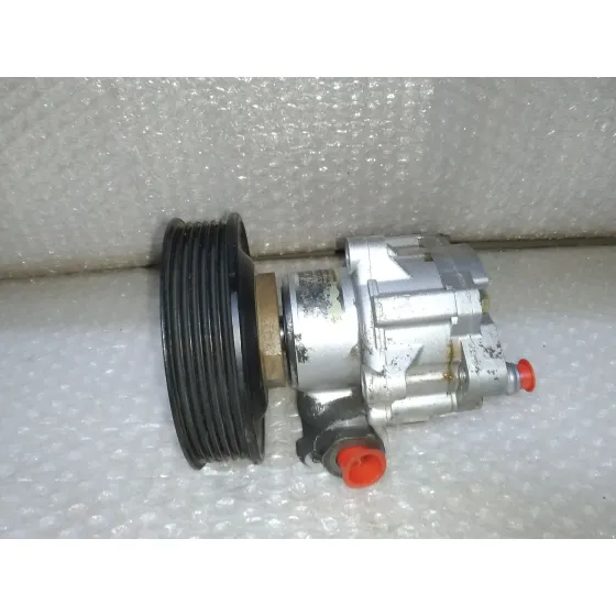 Bomba Direccion para Volkswagen Polo Berlina (6N2)