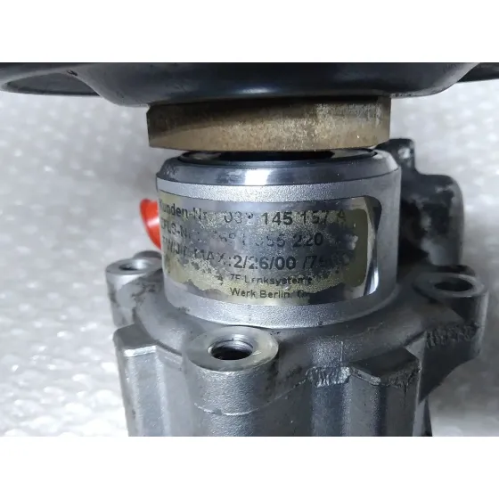 Bomba Direccion para Volkswagen Polo Berlina (6N2)
