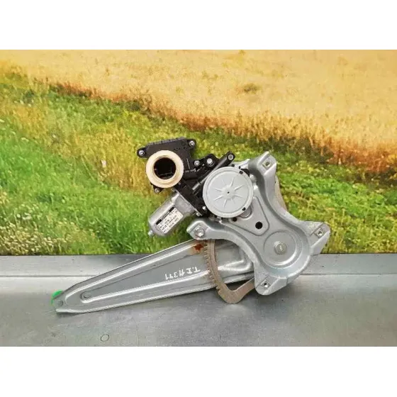Elevalunas Trasero Derecho para Toyota Avensis (T27)