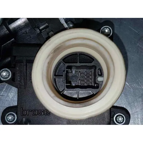 Elevalunas Trasero Derecho para Toyota Avensis (T27)
