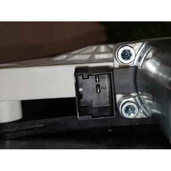 Elevalunas Delantero Derecho para Volkswagen Passat Variant (3G5)