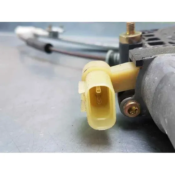Elevalunas Delantero Derecho para Hyundai Accent (Mc)