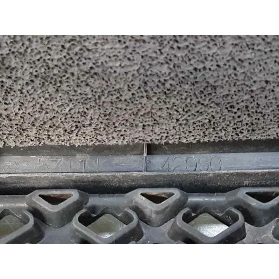 Rejilla Delantera para Toyota Rav 4 (A2)