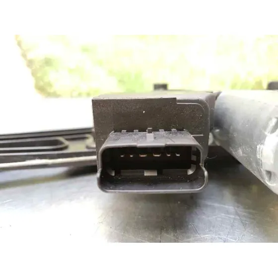 Elevalunas Delantero Derecho para Peugeot 3008
