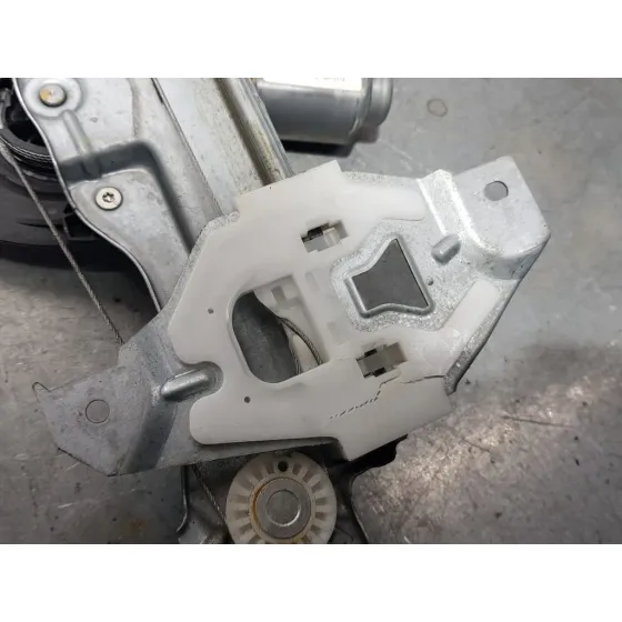 Elevalunas Trasero Izquierdo para Citroën C4 Lim.
