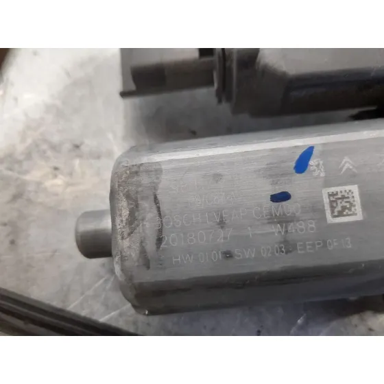 Elevalunas Delantero Derecho para Peugeot 5008
