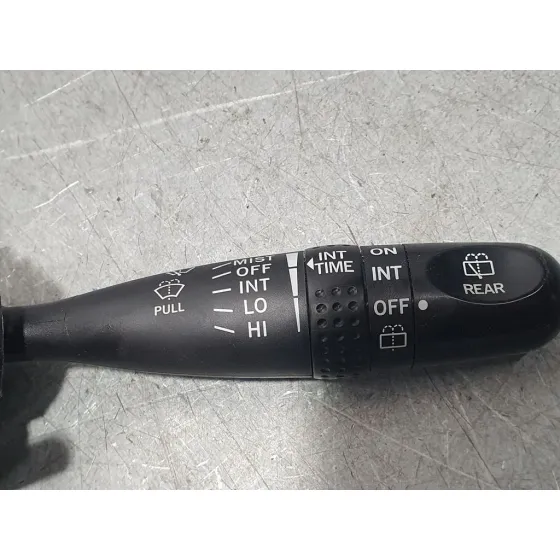 Mando Limpia para Toyota Corolla (E12)