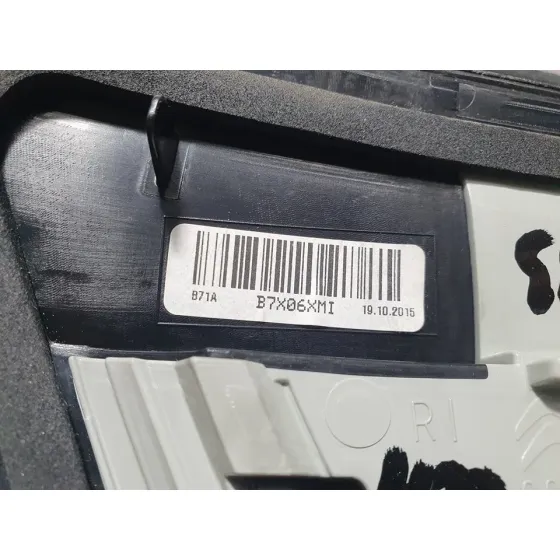 Piloto Trasero Derecho para Citroën C4 Lim.