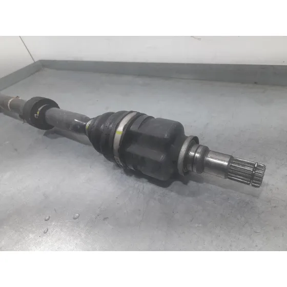 Transmision Delantera Derecha para Toyota Auris