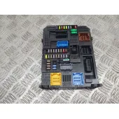 Caja Reles / Fusibles para Peugeot 2008 (P1)