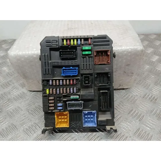 Caja Reles / Fusibles para Citroën Jumpy Spacetourer