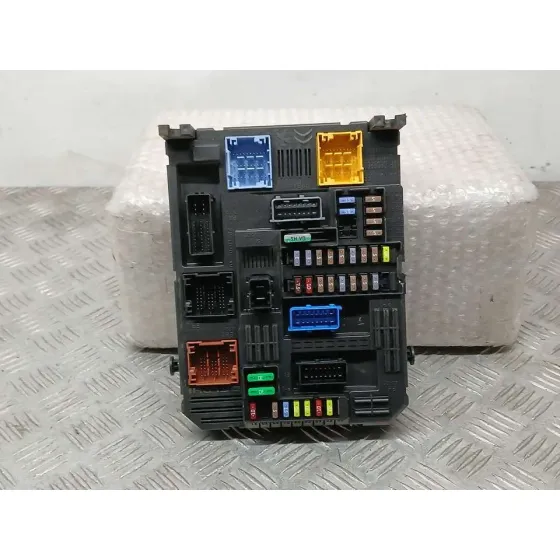 Caja Reles / Fusibles para Citroën C4 Cactus