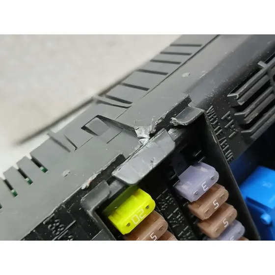 Caja Reles / Fusibles para Citroën C4 Cactus