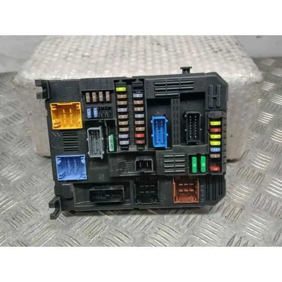 Caja Reles / Fusibles para Citroën Jumpy Furgon
