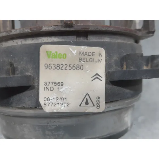 Faro Antiniebla Izquierdo para Citroën Xsara Picasso