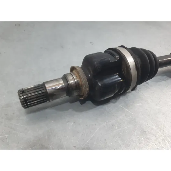 Transmision Delantera Derecha para Toyota Yaris