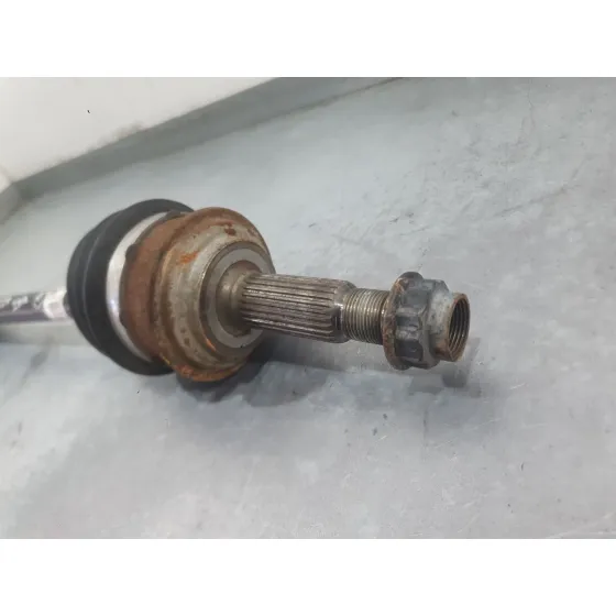 Transmision Delantera Izquierda para Toyota Yaris