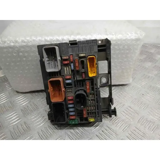 Caja Reles / Fusibles para Citroën C4 Grand Picasso