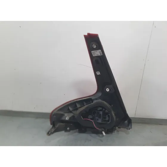 Piloto Trasero Derecho para Volvo V40 Hatchback (525)