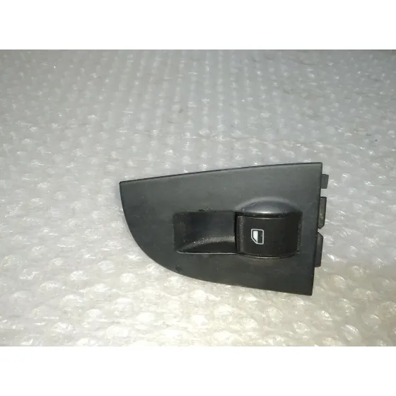 Mando Elevalunas Delantero Derecho para Audi A6 Avant (4B5)