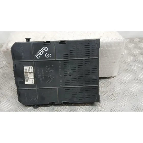 Caja Reles / Fusibles para Citroën C4 Berlina