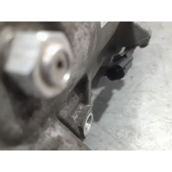 Compresor Aire Acondicionado para Nissan Pulsar Hatchback (C13)