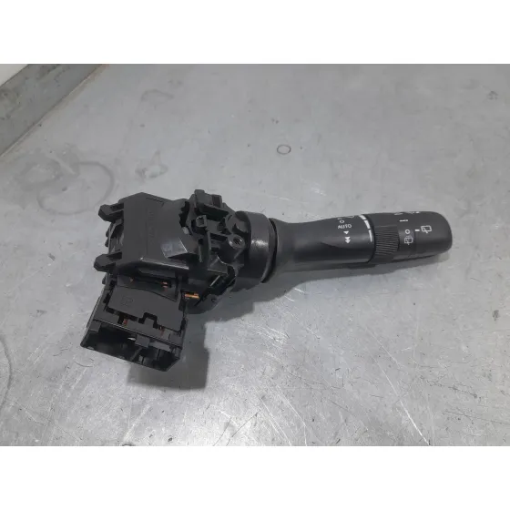 Mando Limpia para Toyota Yaris (_P13_)