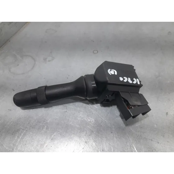 Mando Limpia para Toyota Yaris (_P13_)
