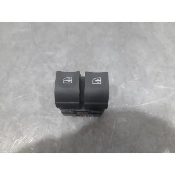 Mando Elevalunas Delantero Izquierdo para Dacia Sandero Iii