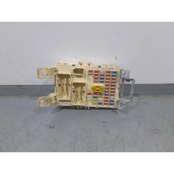 Caja Reles / Fusibles para Hyundai Ix20 (Jc)