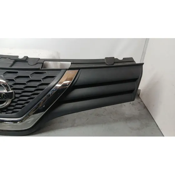 Rejilla Delantera para Nissan Nv250 Furgoneta (X61)