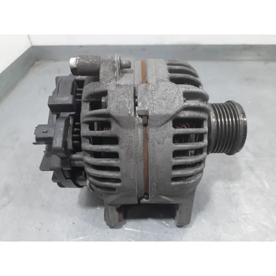 Alternador para Nissan Nv200 Furgoneta
