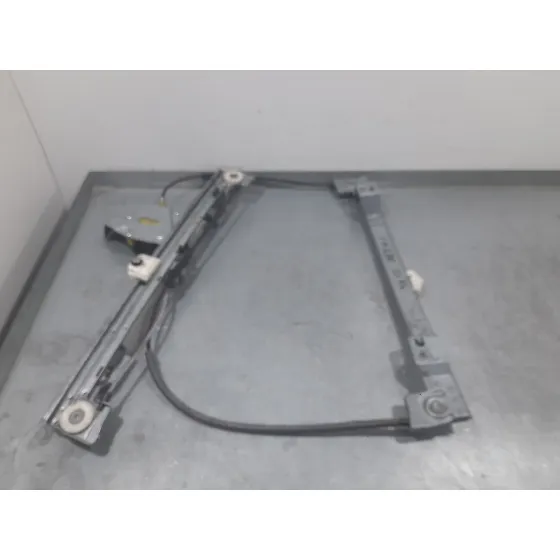 Elevalunas Delantero Derecho para Renault Kangoo / Grand Kangoo Ii (Kw0/1_)