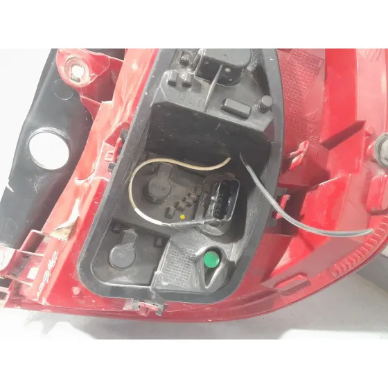Piloto Trasero Izquierdo Interior para Renault Clio Iii (Br0/1, Cr0/1)