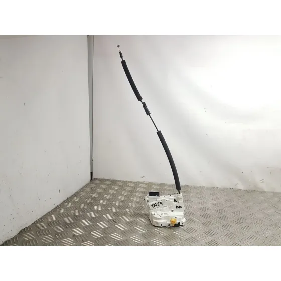 Cerradura Puerta Delantera Derecha para Mg Mg 3 (5Fp)