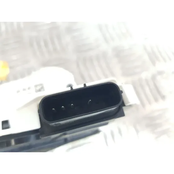 Cerradura Puerta Delantera Derecha para Mg Mg 3 (5Fp)