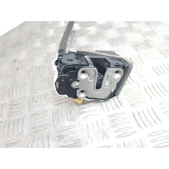 Cerradura Puerta Delantera Derecha para Mg Mg 3 (5Fp)