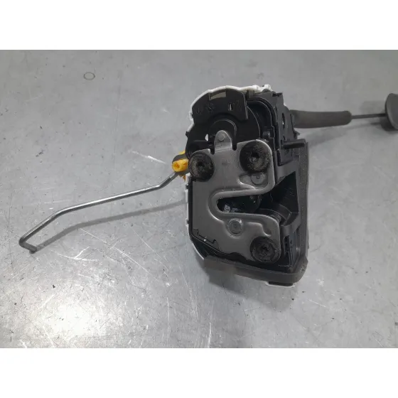 Cerradura Puerta Trasera Derecha para Mg Mg 3 (5Fp)