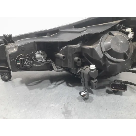 Faro Derecho para Mg Mg 3 (5Fp)