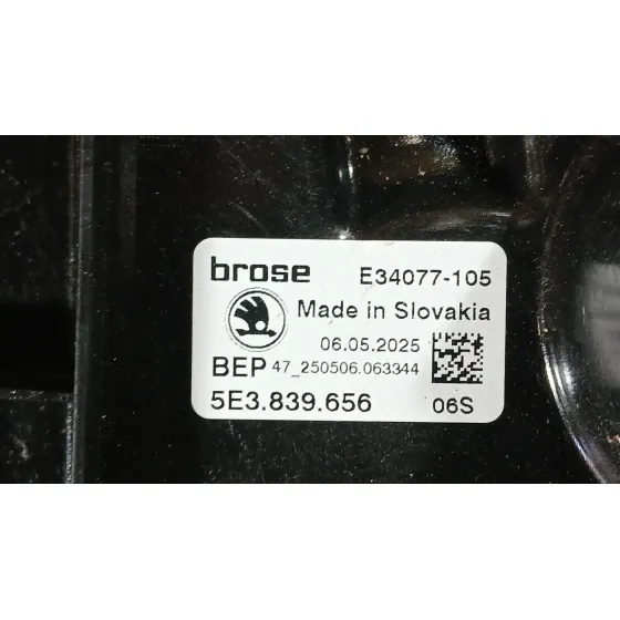 Elevalunas Trasero Derecho para Skoda Octavia Iv (Nx3, Nn3, Pv3)