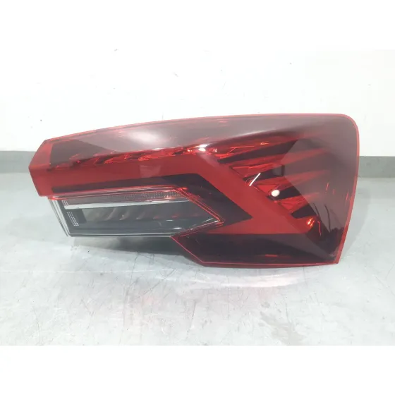 Piloto Trasero Derecho Exterior para Skoda Octavia Iv (Nx3, Nn3, Pv3)