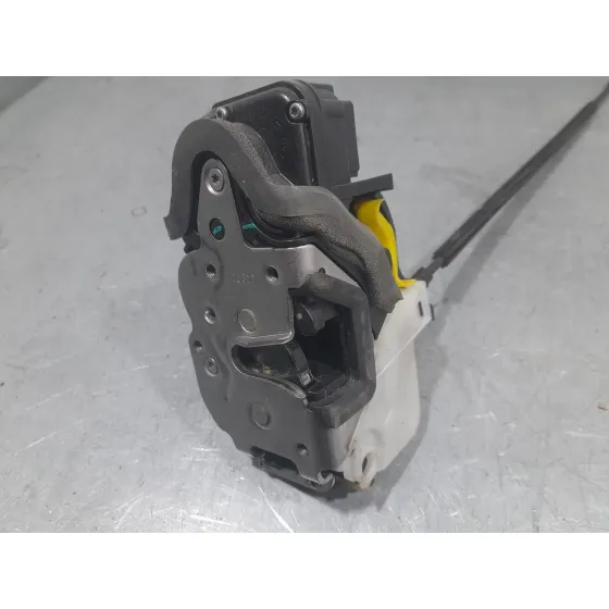 Cerradura Puerta Delantera Izquierda para Chevrolet Cruze Hatchback (J305)