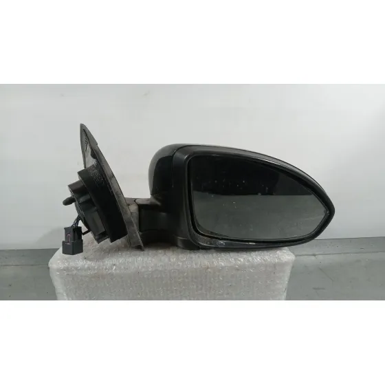 Retrovisor Derecho para Chevrolet Cruze Hatchback (J305)