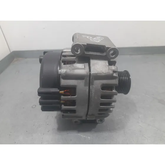 Alternador para Mercedes-Benz Clase C Descapotable (A205)