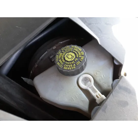 Bomba Freno para Mercedes-Benz Clase C Descapotable (A205)