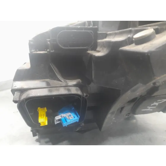 Faro Derecho para Mercedes-Benz Clase C Descapotable (A205)