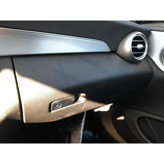 Guantera para Mercedes-Benz Clase C Descapotable (A205)