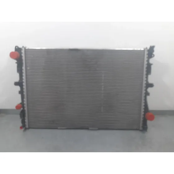 Radiador Agua para Mercedes-Benz Clase C Descapotable (A205)